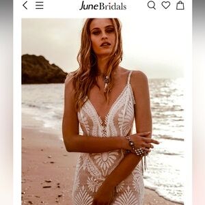 Brand new, never worn boho wedding/elopement dress. Ivory color. Lace